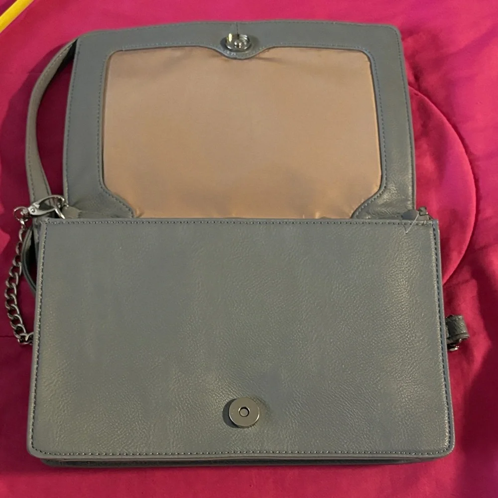 NEW Nine West Convertible Flap Gray White Chain Strap Crossbody Bag Purse